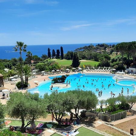 Huuummm C'Est La ! Beau T2 Cap Esterel Village Avec Clim ! แซ็งต์-ราฟาเอล ภายนอก รูปภาพ