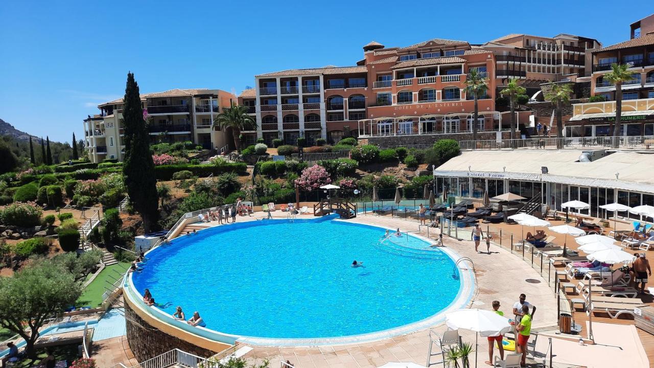 Huuummm C'Est La ! Beau T2 Cap Esterel Village Avec Clim ! แซ็งต์-ราฟาเอล ภายนอก รูปภาพ